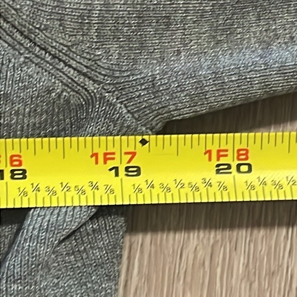 Chico's Women’s Turtleneck Sweater Large Grey Silk Blend Ashlan Basic Classic - Picture 10 of 13